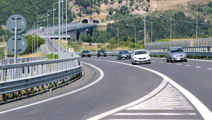 Mobilità estiva, traffico intenso ma senza particolari criticità: la situazione