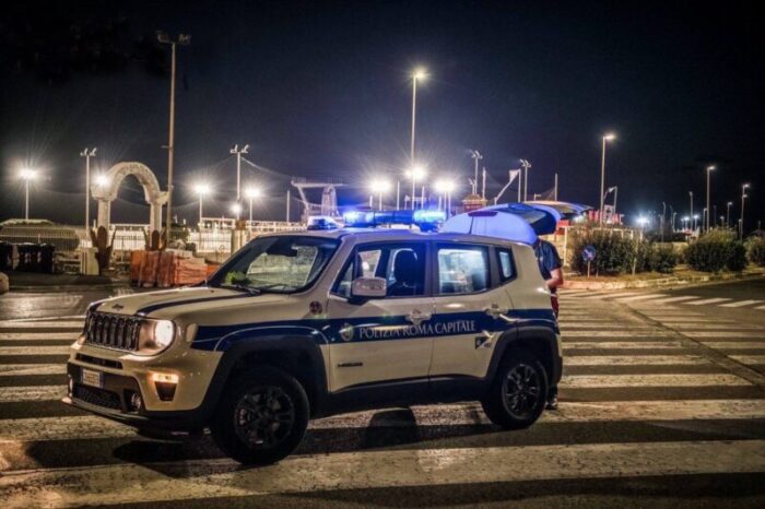 Roma. Provoca un incidente e aggredisce un agente della Polizia Locale: arrestato 33enne