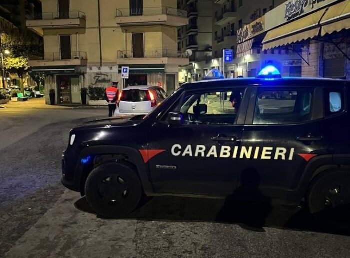 Colleferro, ubriaco finisce con l'auto fuori strada: patente ritirata ad un 23enne