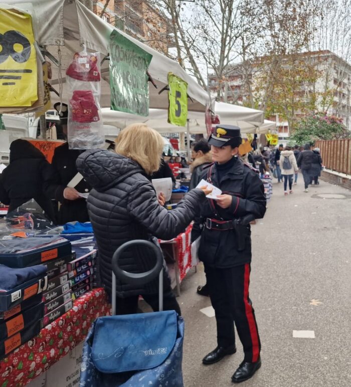 Roma anziana truffata finto pacco