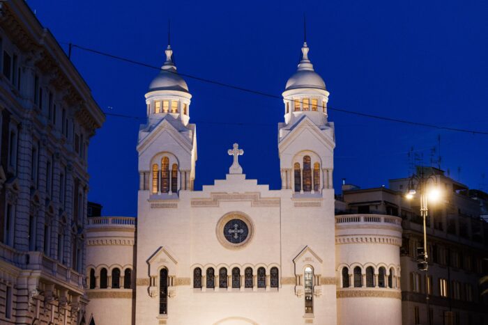 Roma Acea illumina Tempio Valdese Piazza Cavour