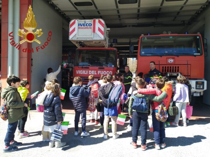 Progetto "Scuola sicura": i bambini incontrano i Vigili del Fuoco di Frosinone