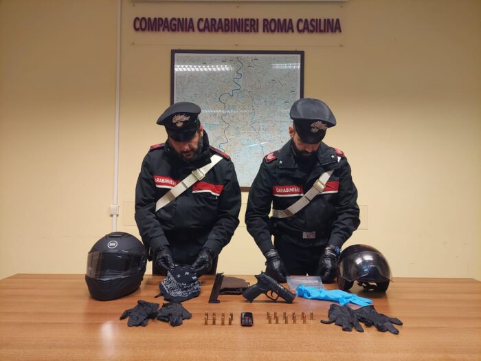 alessandrino pistola munizioni moto rubata in casa arrestata