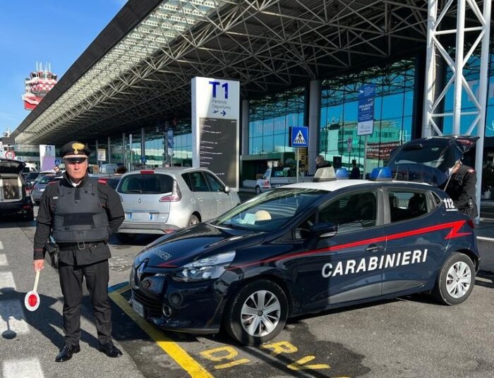 Fiumicino, controlli all'Aeroporto: denunciate tre persone per tentato furto