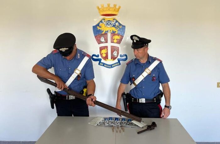 Bracciano, trovate sei moto rubate a Roma: arrestato 49enne per riciclaggio e detenzione illegale di armi