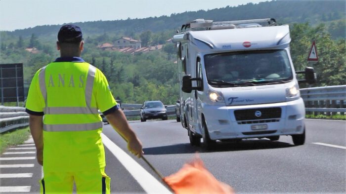 rientri dall'esodo estivo, è bollino rosso da oggi fino a domenica