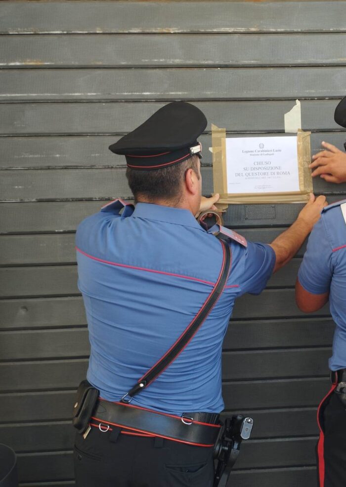 Chiuso bar di Ladispoli, ritrovo di pregiudicati