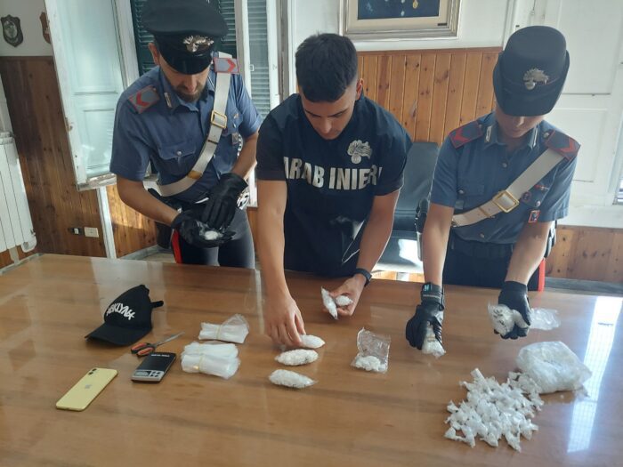 controlli antidroga a Roma, 5 arresti