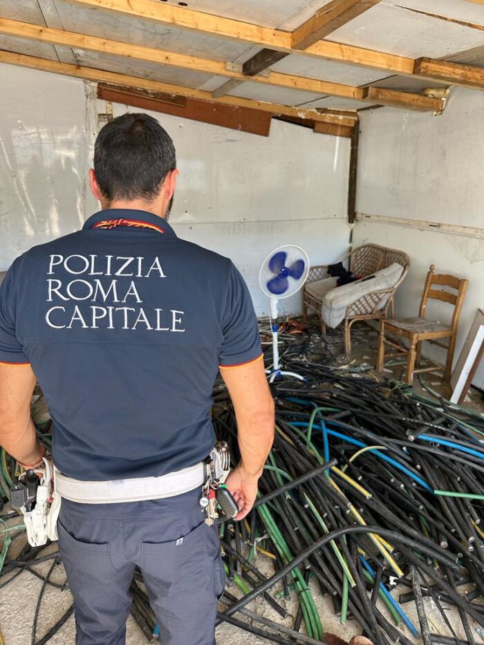 Oltre una tonnellata di rame sequestrato al villaggio della solidarietà