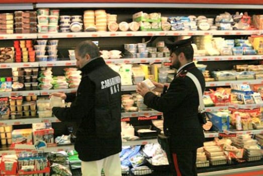 Controlli nei ristoranti e nei supermercati della provincia di Frosinone: sequestrati oltre 400 kg di cibo