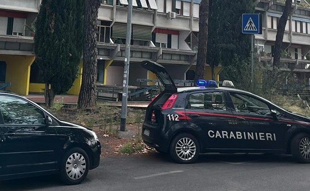Arrestato a Roma per violenza sessuale aggravata da uso di armi