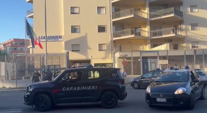 Sette arresti a Ostia nel fine settimana: spaccio, armi e violenza