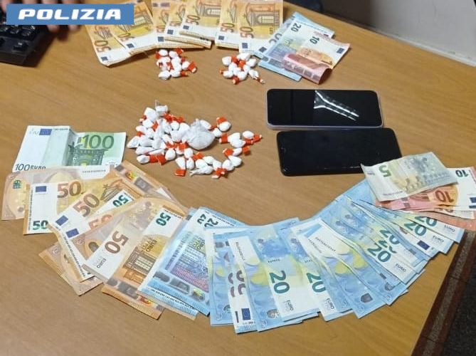 controlli antidroga a roma arresti