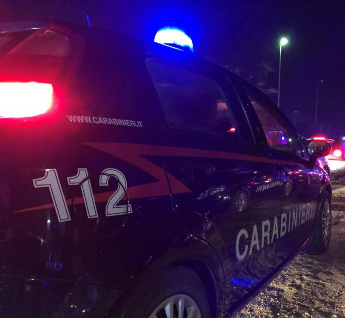 Quadraro, violenta rapina in un supermercato: arrestati due uomini