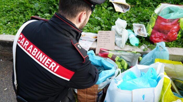 Roma Termini vendono piatti caldi abusivamente controlli