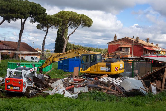 Monte Compatri. Sgomberato il Casale "Barcaccia", simbolo di illegalità per anni