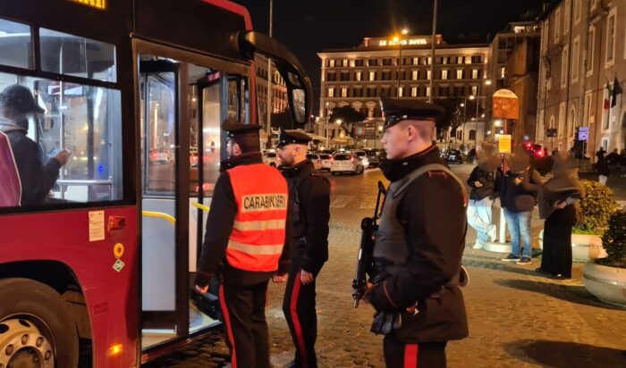 Furti e borseggi a Roma arresti