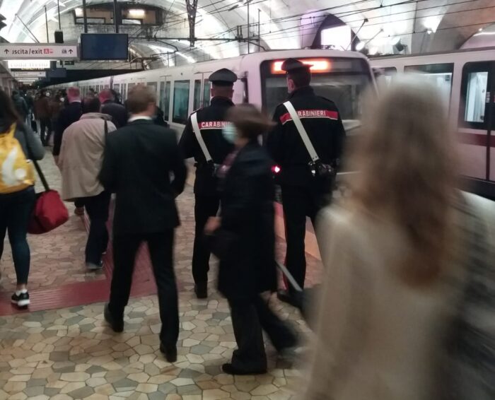 roma metro a arresti