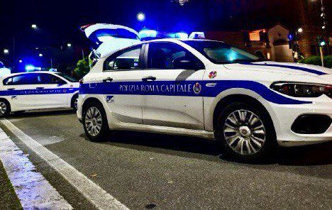 roma trovata riversa in strada donna muore in ospedale