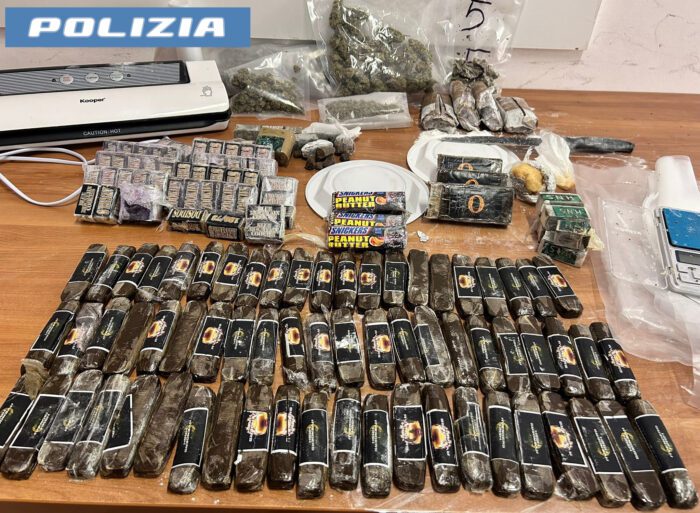 roma pomezia droga montesacro prenestina droga reggiseno bombolette spaccio arresti