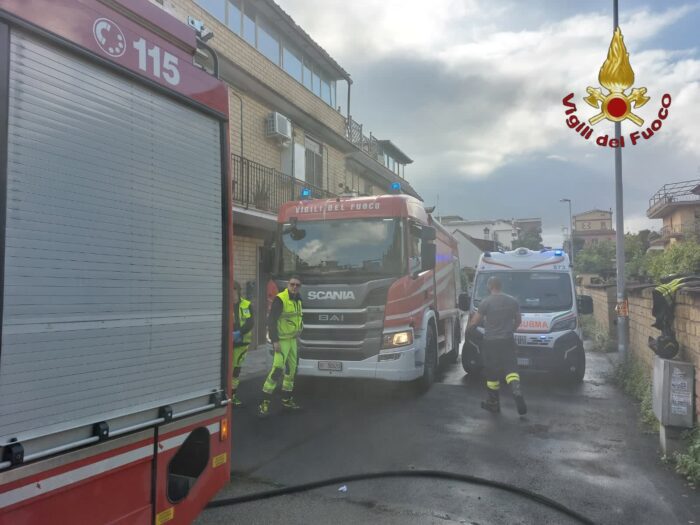 fonte nuova fiamme magazzino