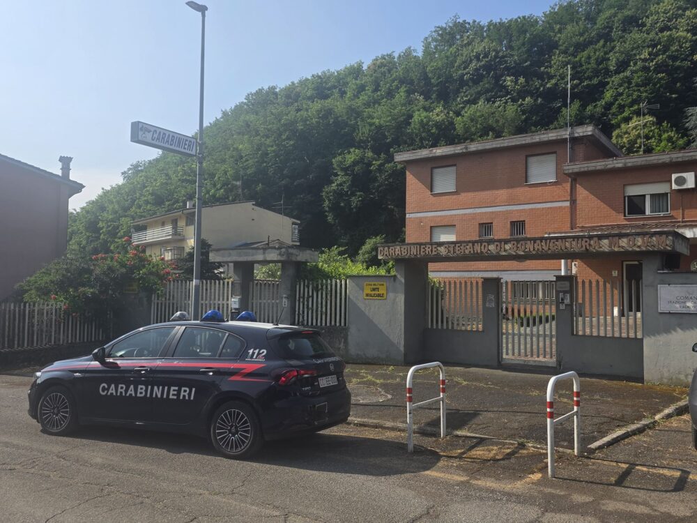 Valmontone, 38enne del luogo aggredisce la compagna davanti la figlia minorenne in un parcheggio vicino un locale del centro: era ubriaco